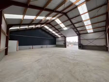 entrepôt / dépôt de ±225 m² à louer à latour (virton)
