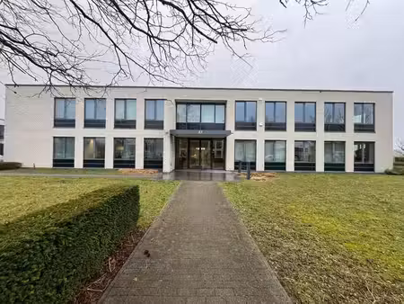 nice offices to let as from 450 m² up to 4.500 m²