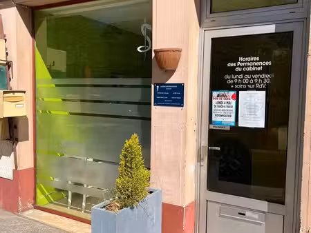 local commercial centre ville