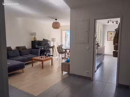 appartement 3 pièces 77 m²