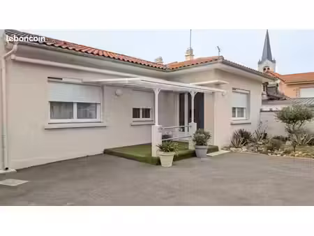 maison de ville à sémeac
