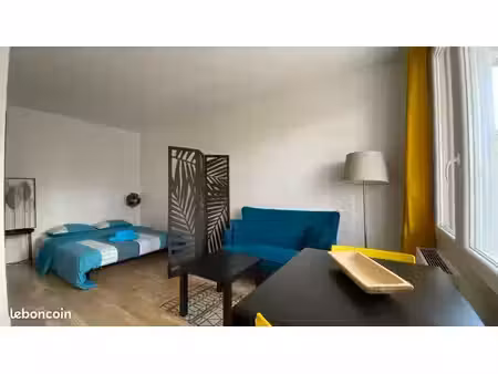 grand studio de 30m2 à côté de la gare rer e de rosny sous bois