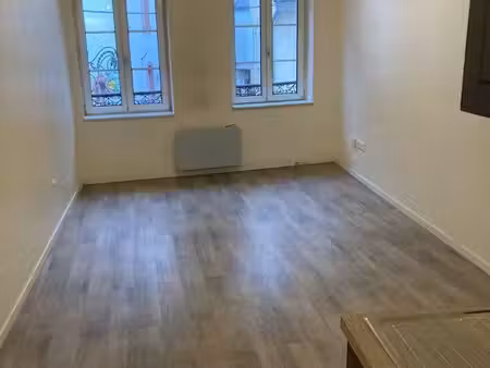 lumineux f2 centre ville