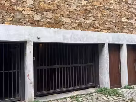 garage fermé sur l’île de nantes proche tribunal