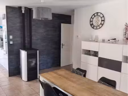 maison 2007 avec fort potentiel  piscine  clim  sous sol complet  en exclusivité