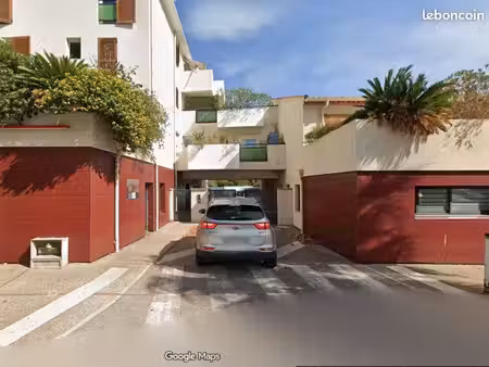 place parking 2 roues