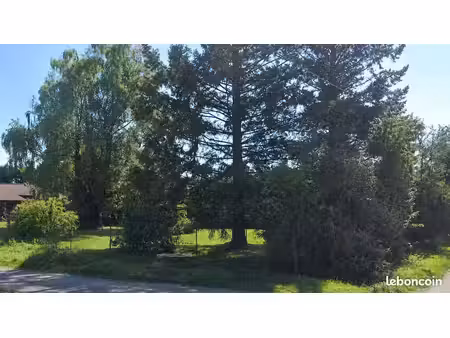 terrain 600 m² fareins