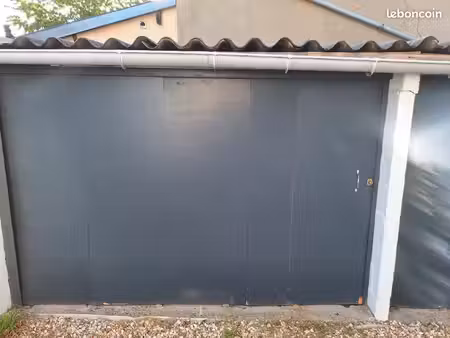 box/garage 12m²