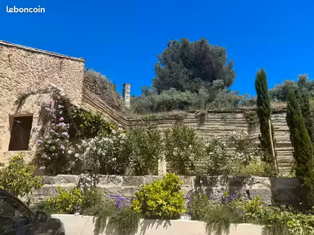 appartement meublé 70 m² dans un mas provençal – barbentane / avignon