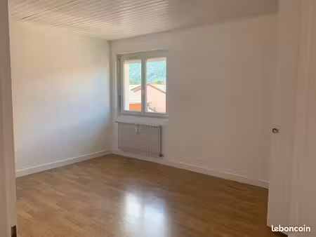 location t3 62 m2 sans balcon