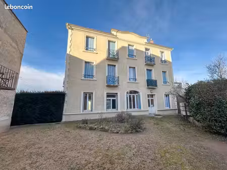 appartement 5 pièces 70 m²