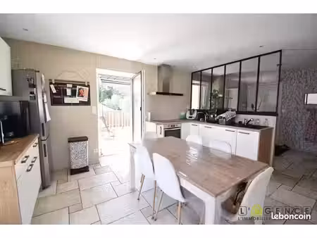 appartement 4 pièces 94 m²