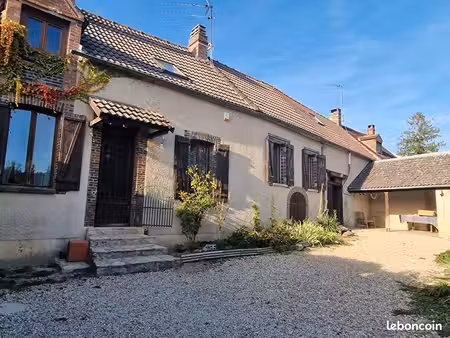 charmante longère au calme