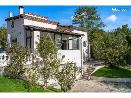 maison 6 pièces 282 m²