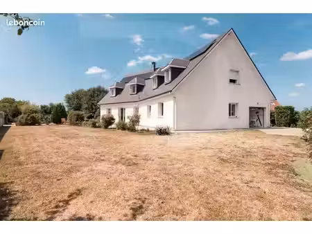 maison 10 pièces 235 m²