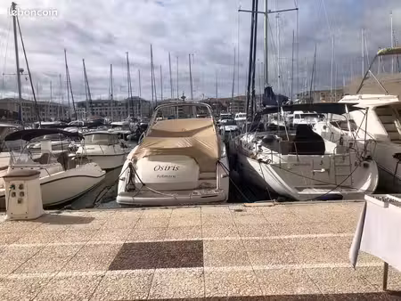 local commercial 34 m² – fréjus port – emplacement premium