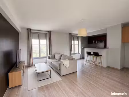 appartement 3 pièces 64 m²