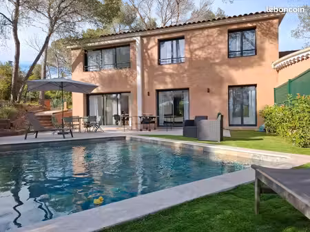 villa 4ch avec piscine