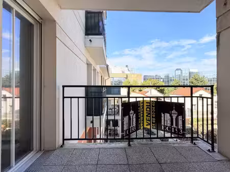 t2  balcon et parking