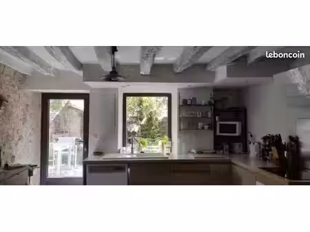 maison ancienne entièrement révovée  jardin clos