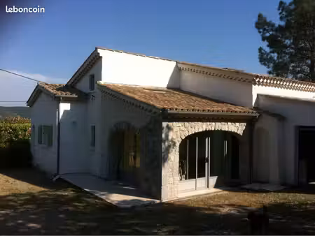 villa avec piscine