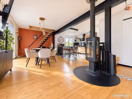maison 5 pièces 105 m²