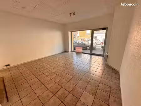 local commercial 60 m² rethel