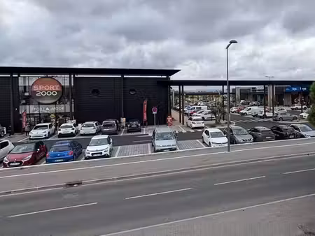 local fort potentiel - zone commerciale des romains