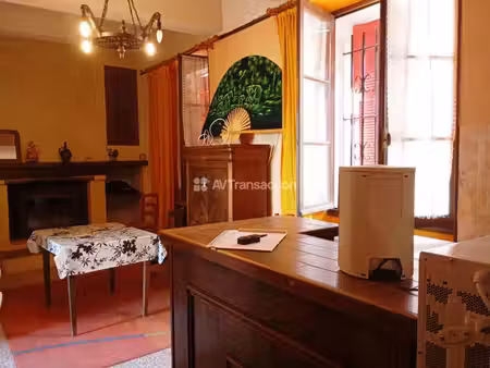 callas : a louer appartement de 2 pièces 33m2  balcon