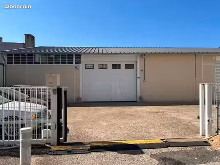 local commercial 190 m²