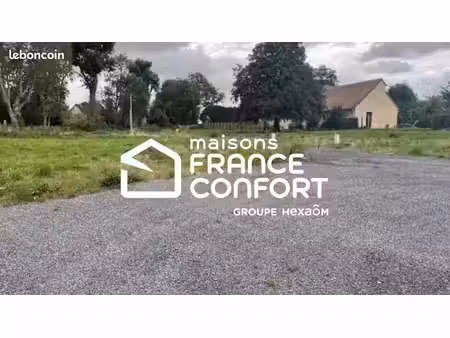 terrain 371 m² le fresne camilly