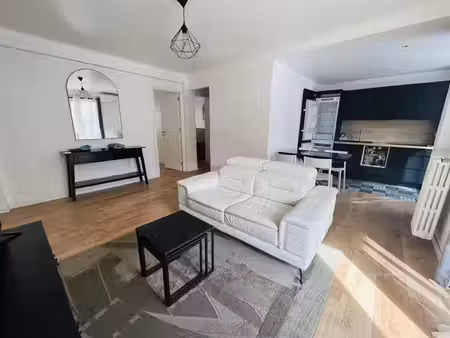 location appartement 3 pièces 62 m² à nice (06100)