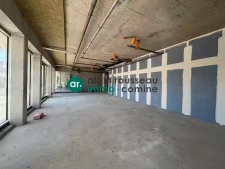 vente commerce angers 49100 128m²