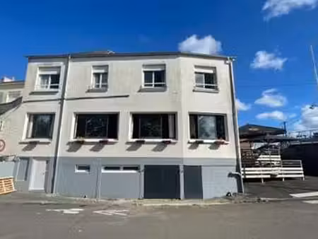 vente bureaux et commerces à indre (44610) : à vendre / 104m² indre