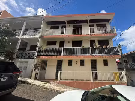 immeuble de rapport au bourg du marin – idéal investisseur -rendement immédiat