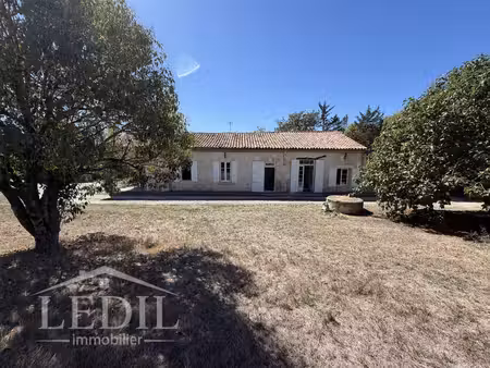 maison de campagne avec terrain clos