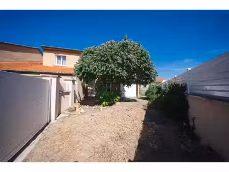 grande maison à ennezat avec jardin