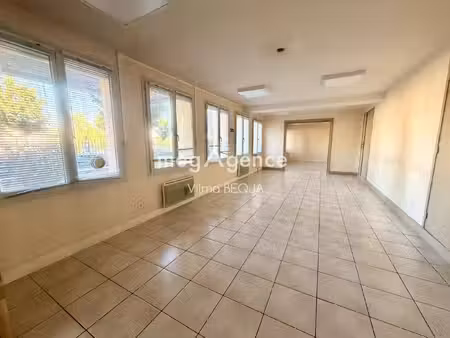 local commercial à vendre