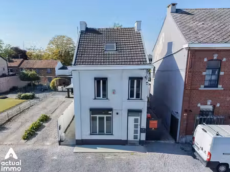? anderlues – maison 4 chambres rénovée