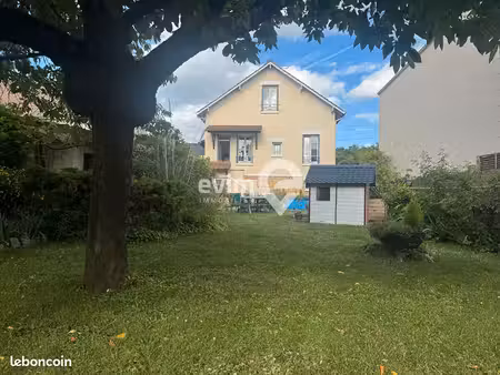 maison 7 pièces 131 m²