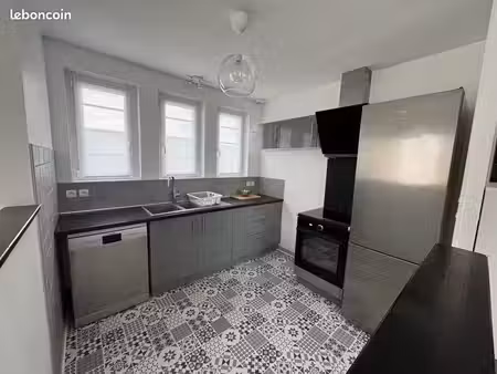 appartement t3 meublé avec petit jardin