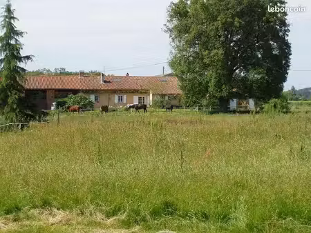 ferme de caractère proche miremont 4 km gare auterive