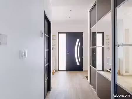 maison 5 pièces 145 m²