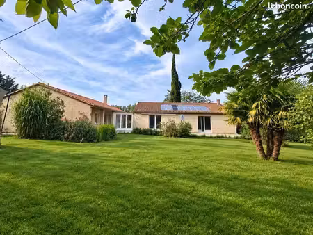 maison de caractère 239 m² – 8 pièces – terrain 4 200 m²
