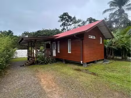 loue charmante maison meublée en bois et brique de guyane