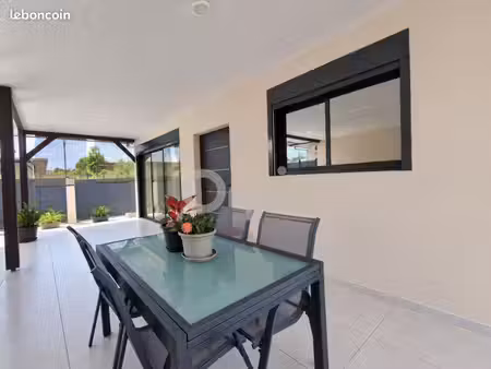 villa 4 pièces 92 m²