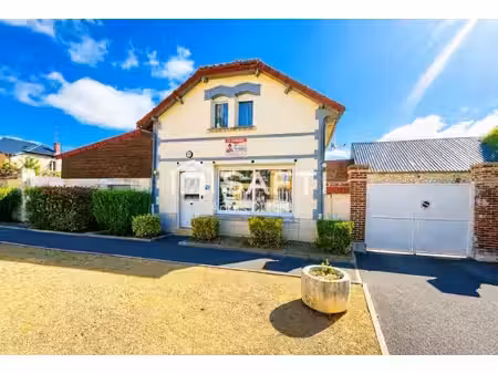 maison familiale 5 chambres  garage  terrain clos