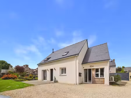 maison récente de 2017-102 m2 habitables - jardin clos et belles prestations