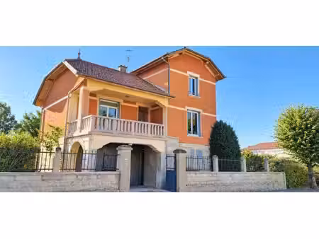 maison familiale  spacieuse et lumineuse
