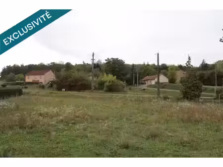 terrain constructible tres proche de neufchateau
